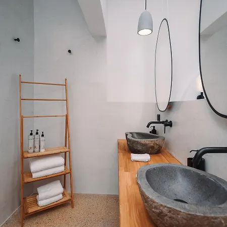Cape Napos Apartmanhotel