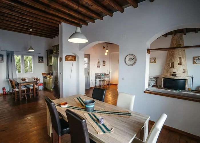 Cape Napos Апарт-отель 3*