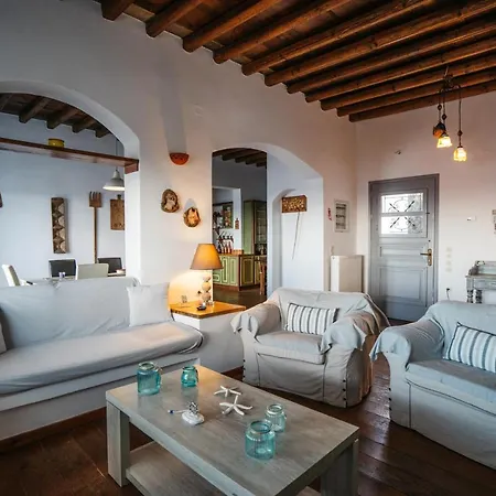 Cape Napos Aparthotel 3*