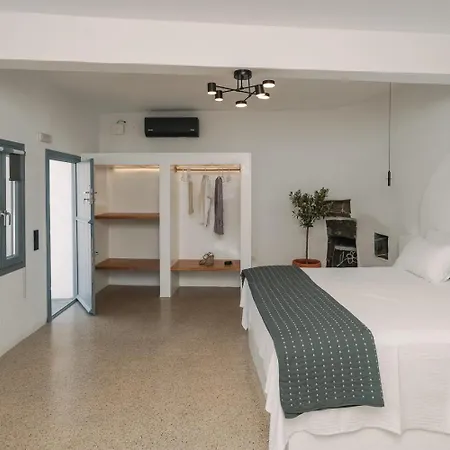Cape Napos Aparthotel