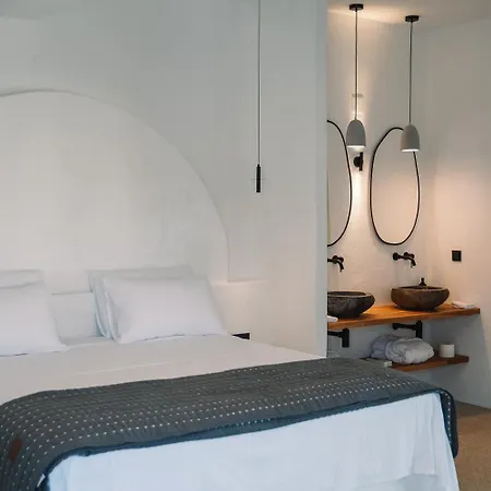 Cape Napos Aparthotel
