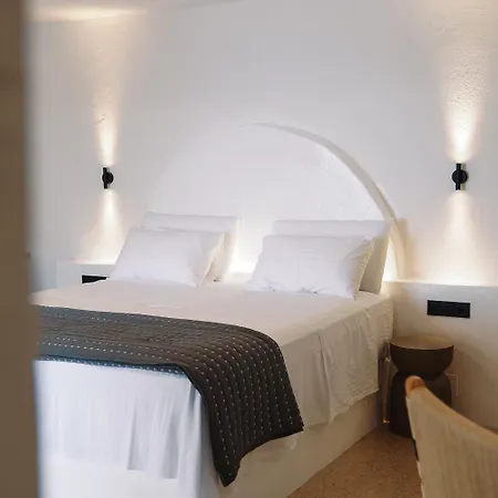 Cape Napos Apart Otel Faros