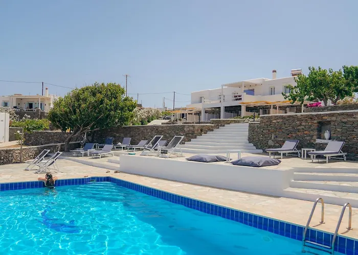 Cape Napos Aparthotel 3*