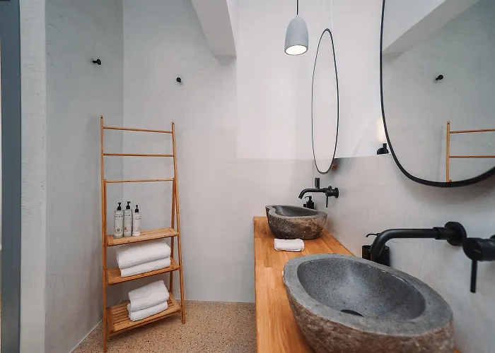 Cape Napos Aparthotel